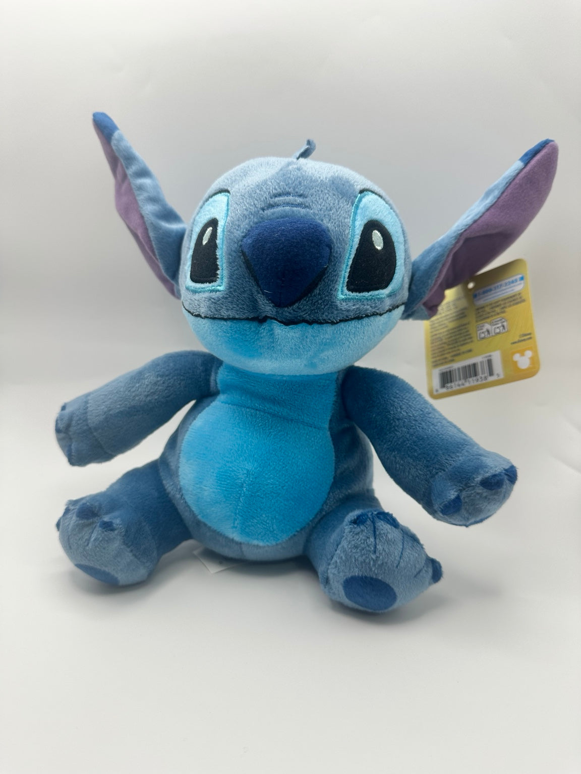 Blue Just Play Stitch plush included in the kids gift set